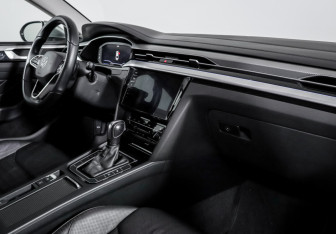 Подержанный автомобиль Volkswagen Arteon 2021 года (9 фото)