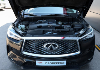 Подержанный автомобиль Infiniti QX50 2021 года (9 фото)