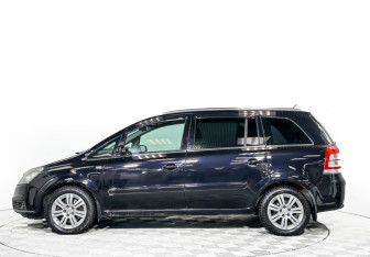 Подержанный автомобиль Opel Zafira Compactvan 2007 года (8 фото)