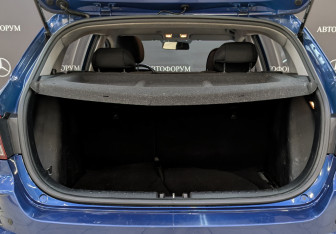 Подержанный автомобиль Kia Rio Hatchback 2021 года (9 фото)