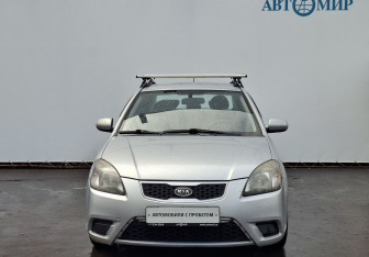Подержанный автомобиль Kia Rio Sedan 2011 года (2 фото)
