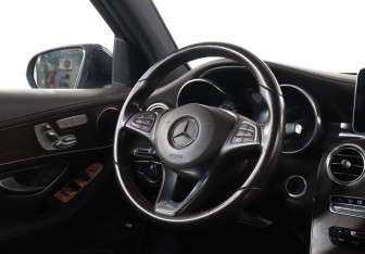 Подержанный автомобиль Mercedes-Benz GLC Coupe 2017 года (15 фото)