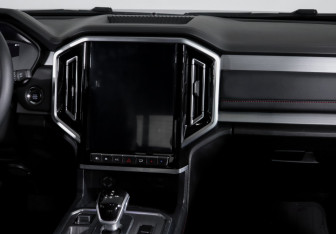Подержанный автомобиль JAC T9 2025 года (13 фото)