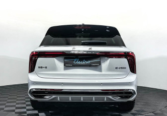 Подержанный автомобиль Hongqi E-HS9 2021 года (6 фото)