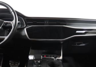Подержанный автомобиль Audi A7 2018 года (14 фото)