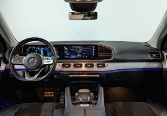 Подержанный автомобиль Mercedes-Benz GLE 2021 года (29 фото)