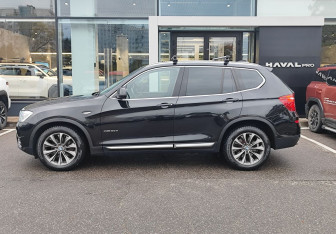 Подержанный автомобиль BMW X3 2016 года (8 фото)