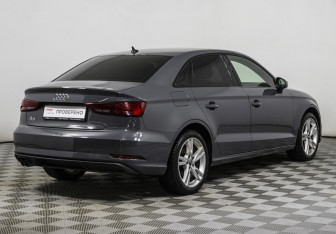 Подержанный автомобиль Audi A3 Sedan 2020 года (5 фото)