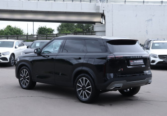 Подержанный автомобиль Jaecoo J7 2023 года (7 фото)