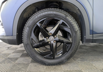 Подержанный автомобиль Omoda C5 2023 года (13 фото)