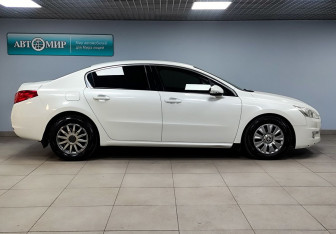 Подержанный автомобиль Peugeot 508 Sedan 2012 года (4 фото)