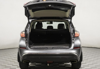 Подержанный автомобиль Nissan Murano Suv 2017 года (19 фото)