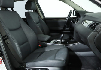 Подержанный автомобиль BMW X3 2014 года (14 фото)