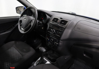 Подержанный автомобиль LADA (ВАЗ) Granta Hatchback 2019 года (12 фото)