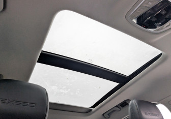 Подержанный автомобиль Exeed TXL 2022 года (23 фото)