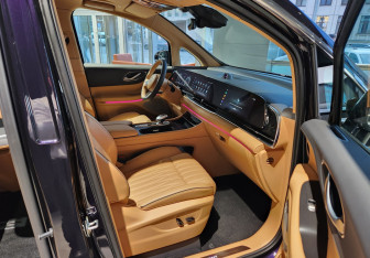 Новый Voyah Dream 2023 (5 фото)