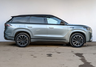 Подержанный автомобиль Jaecoo J8 2024 года (4 фото)