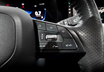 Подержанный автомобиль Changan UNI-T 2023 года (29 фото)