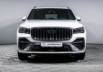 Подержанный автомобиль Geely Monjaro 2026 года (2 фото)