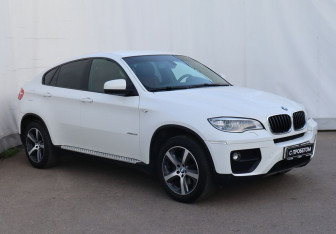 Подержанный автомобиль BMW X6 2013 года (3 фото)