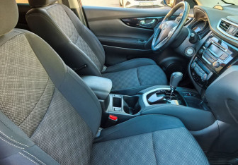 Подержанный автомобиль Nissan Qashqai 2017 года (12 фото)