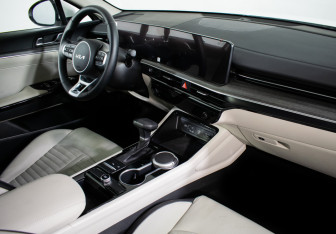 Новый Kia K5 2023 (11 фото)