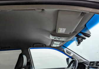 Подержанный автомобиль Toyota Land Cruiser Prado 2019 года (23 фото)