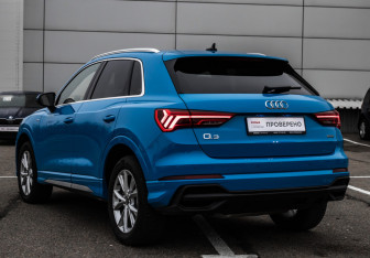 Подержанный автомобиль Audi Q3 2023 года (7 фото)