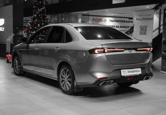 Подержанный автомобиль Kaiyi E5 2023 года (6 фото)