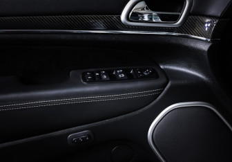 Подержанный автомобиль Jeep Grand Cherokee 2014 года (20 фото)