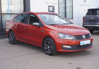 Подержанный автомобиль Volkswagen Polo Sedan 2018 года (3 фото)
