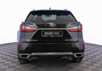 Подержанный автомобиль Lexus RX 2017 года (6 фото)
