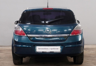 Подержанный автомобиль Opel Astra Hatchback 2007 года (6 фото)