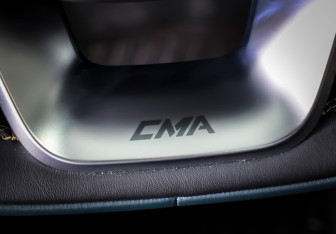 Подержанный автомобиль Geely Monjaro 2024 года (18 фото)