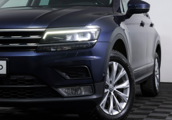 Подержанный автомобиль Volkswagen Tiguan 2017 года (23 фото)