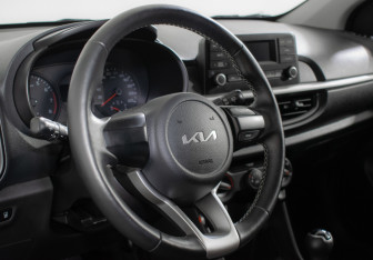 Подержанный автомобиль Kia Picanto 2022 года (13 фото)