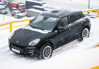 Подержанный автомобиль Porsche Macan 2018 года (3 фото)