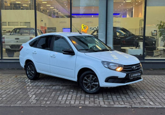 Подержанный автомобиль LADA (ВАЗ) Granta Liftback 2023 года (3 фото)