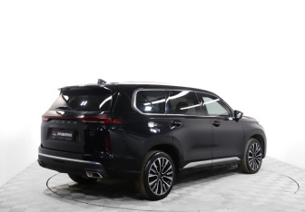 Подержанный автомобиль Exeed VX 2023 года (5 фото)