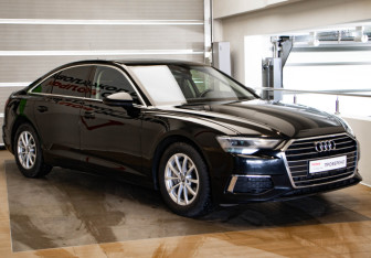 Подержанный автомобиль Audi A6 Sedan 2020 года (3 фото)