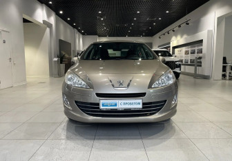 Подержанный автомобиль Peugeot 408 2013 года (2 фото)