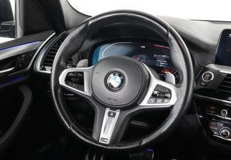 Подержанный автомобиль BMW X3 2021 года (13 фото)