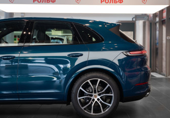 Новый Porsche Cayenne 2024 (9 фото)