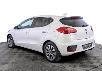 Подержанный автомобиль Kia Ceed Hatchback 2018 года (7 фото)