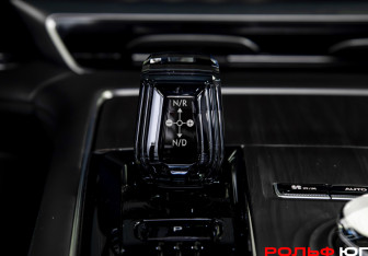 Подержанный автомобиль Geely Monjaro 2025 года (23 фото)