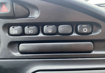 Подержанный автомобиль Chevrolet Niva 2010 года (14 фото)