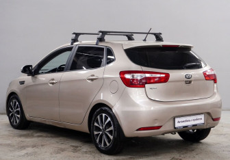 Подержанный автомобиль Kia Rio Hatchback 2013 года (5 фото)