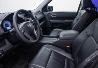 Подержанный автомобиль Honda Pilot 2012 года (10 фото)