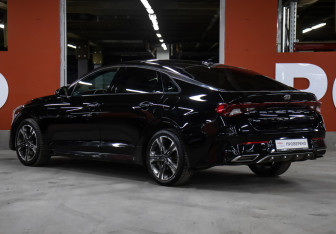 Подержанный автомобиль Kia K5 2020 года (7 фото)