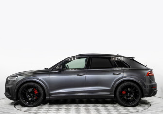 Подержанный автомобиль Audi Q8 2019 года (6 фото)